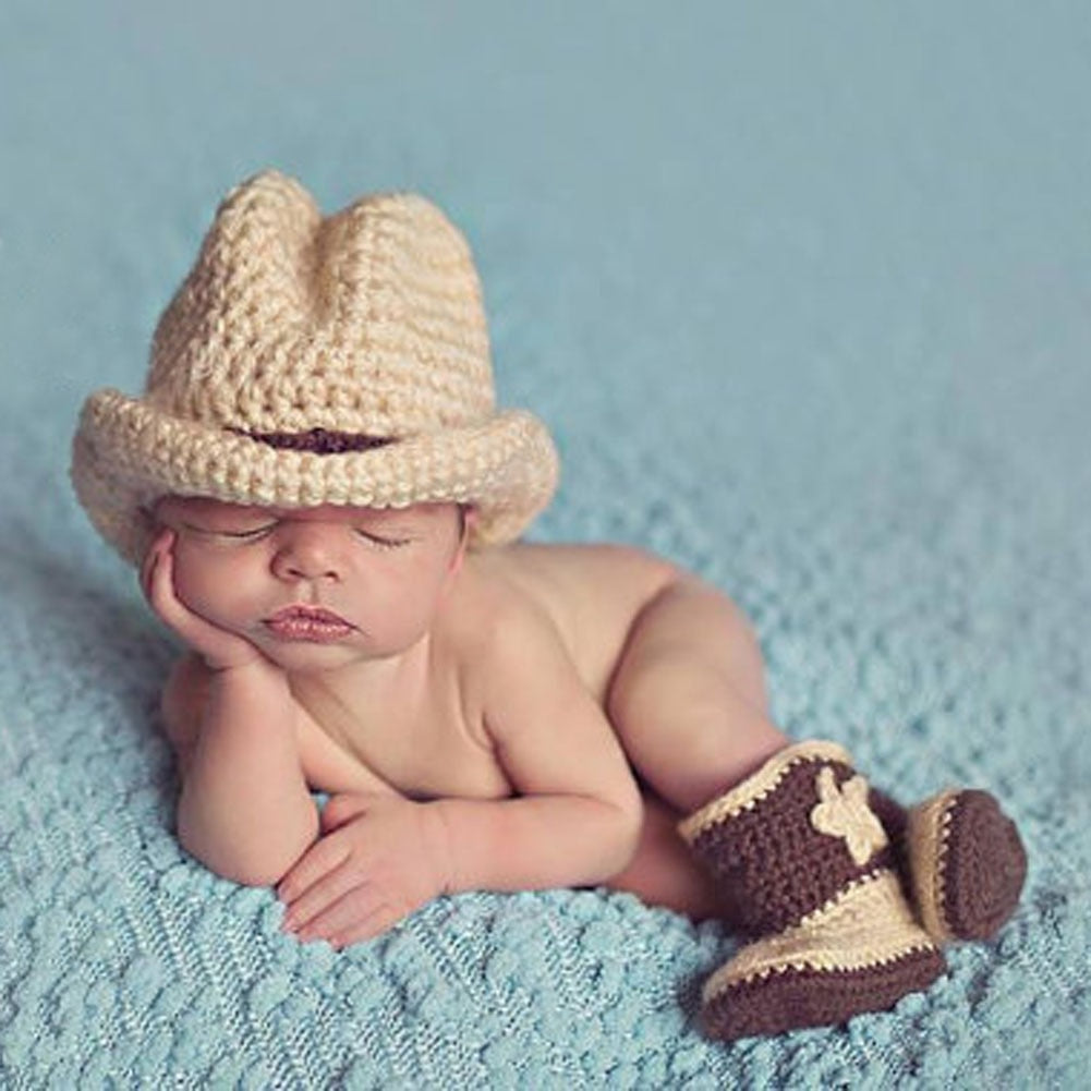 Newborn Photography Props Handmade Crochet Baby Hat Shoes Set Cowboy Costumes for Newborn Baby Souvenir Photo Shoot Props